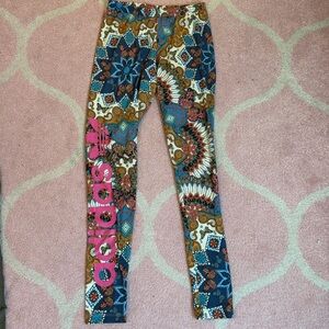 Fabulous condition adidas butterfly leggings size small